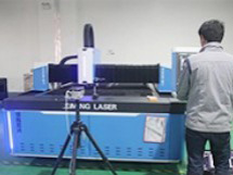 Fiber Laser Cutting Machine with Shuttle Table