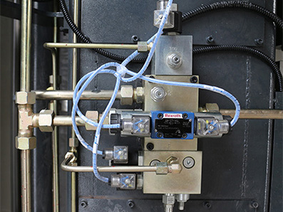 CNC Servo Electro-Hydraulic Press Brake, with DELEM E200P Controller